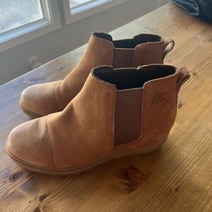 Sorel Evie II Wedge Chelsea Leather Boots